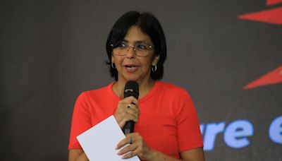 Vicepresidenta Delcy Rodríguez fue lesionada por un árbol tras inspecciones en Cumanacoa