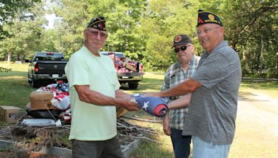 Flag disposal ceremony - Gazette Journal