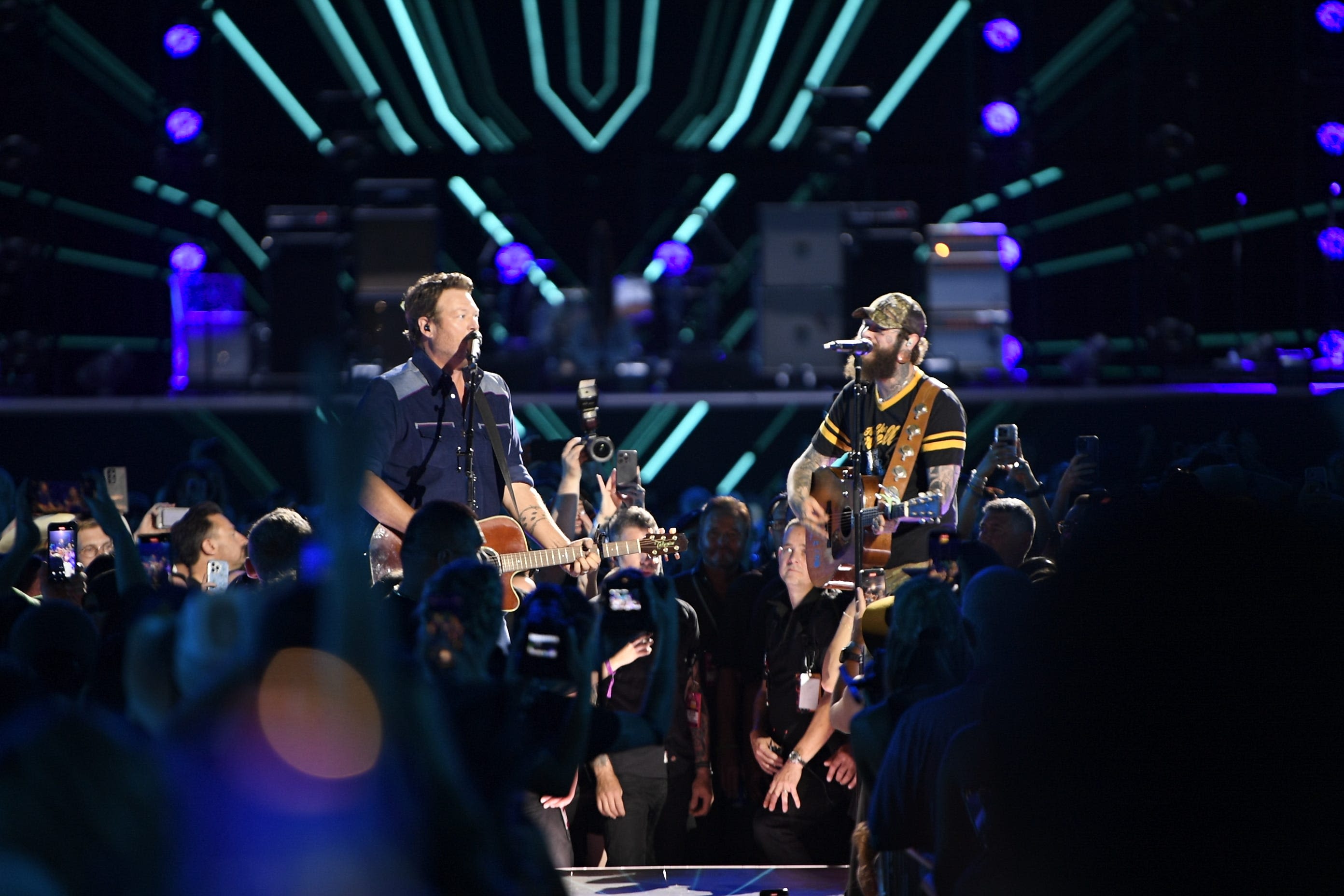 Post Malone covers George Strait, sings with Blake Shelton at 'Spotify House' during CMA Fest