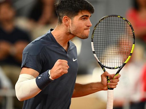 Horario y dónde ver por TV el Alcaraz - De Jong de Roland Garros 2024