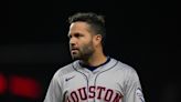 José Altuve se roba la base número 300 de su carrera y entra a un grupo histórico de las Grandes Ligas - El Diario NY