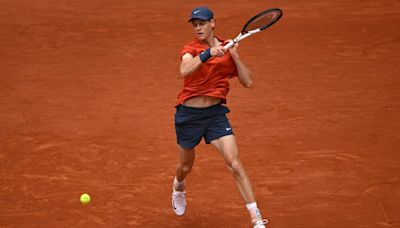 French Open LIVE: Novak Djokovic withdraws as Sinner thrashes Dimitrov – latest tennis scores and results
