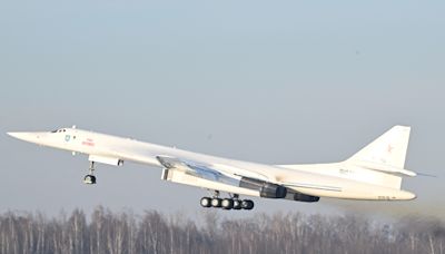 Four Russian military aircraft detected near US airspace