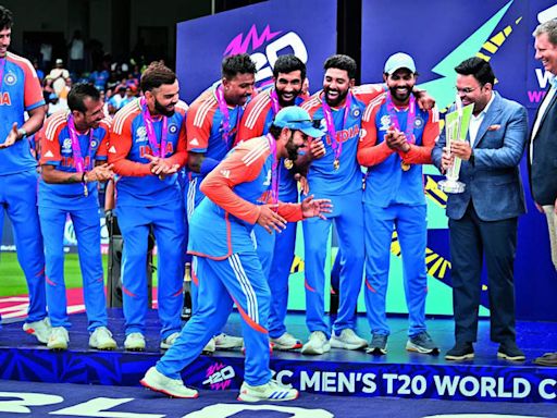 BCCI announces ₹125cr bonanza for Team India | Mumbai News - Times of India