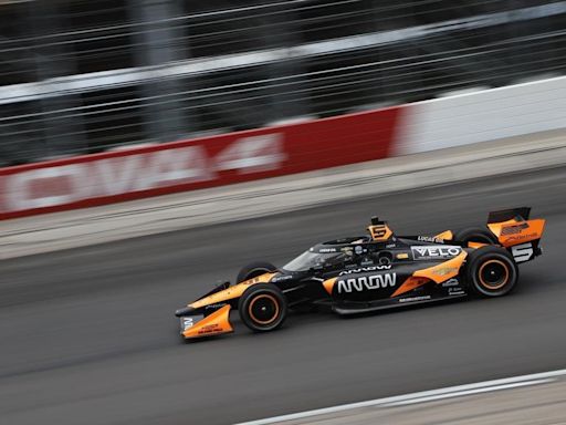 27 IndyCar Series Drivers Test Repaved Iowa Speedway