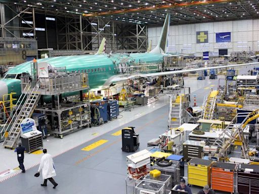 Boeing posts bigger loss as defense business struggles to turn around