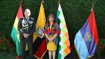 Embajada del Ecuador conmemoró el 202 aniversario de la Batalla de Pichincha - El Diario - Bolivia