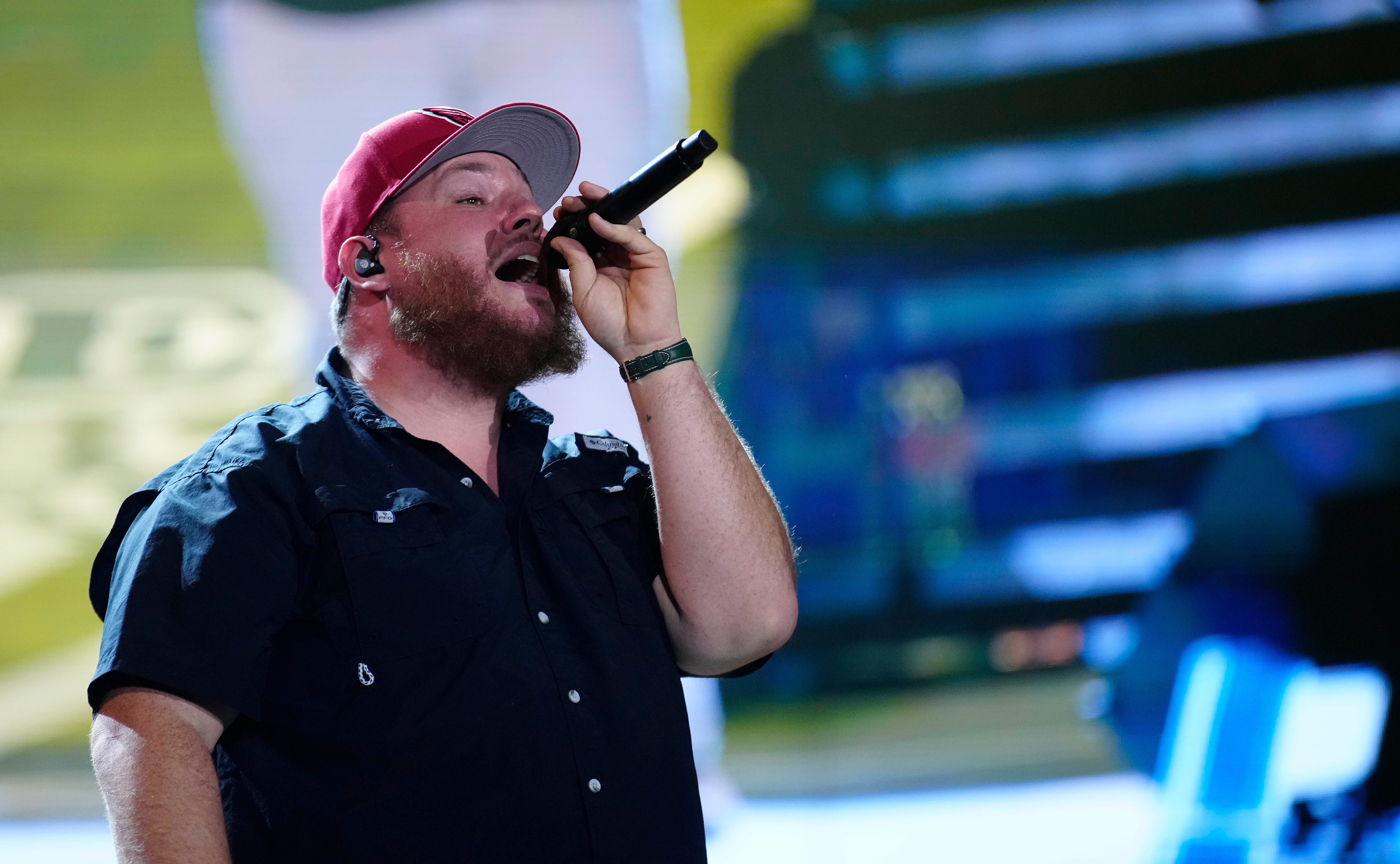 What time does Luke Combs go on stage? When to expect the singer at Paycor Stadium