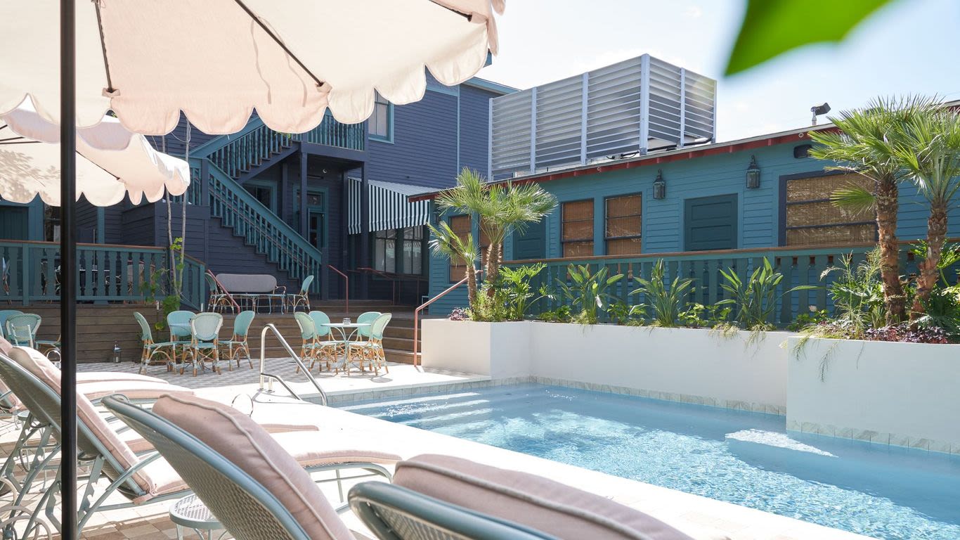 Dive into one of these 12 New Orleans hotel swimming pools