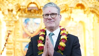 In Pictures: Starmer says Namaste to final days of campaigning