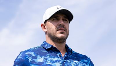 Koepka birdies last 3 holes for 62 and builds a 4-shot lead at LIV Golf Chicago