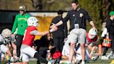 Dan Lanning highlights quarterback play in Ducks' first scrimmage of spring season