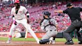 Reds still can’t find their bats, lose sixth in a row