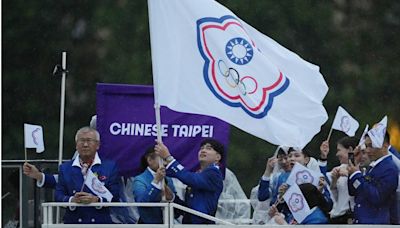 巴黎奧運／中華隊開幕舉旗進場 法主持人介紹：就是我們熟知的台灣