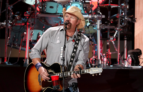 Toby Keith's Family Posts Heartfelt Statement After Star-Studded 'American Icon' Tribute In Late Legend's Honor | iHeartCountry...