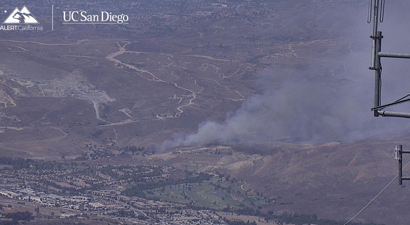 Wildfire near Corona grows to 321 acres; evacuations ordered