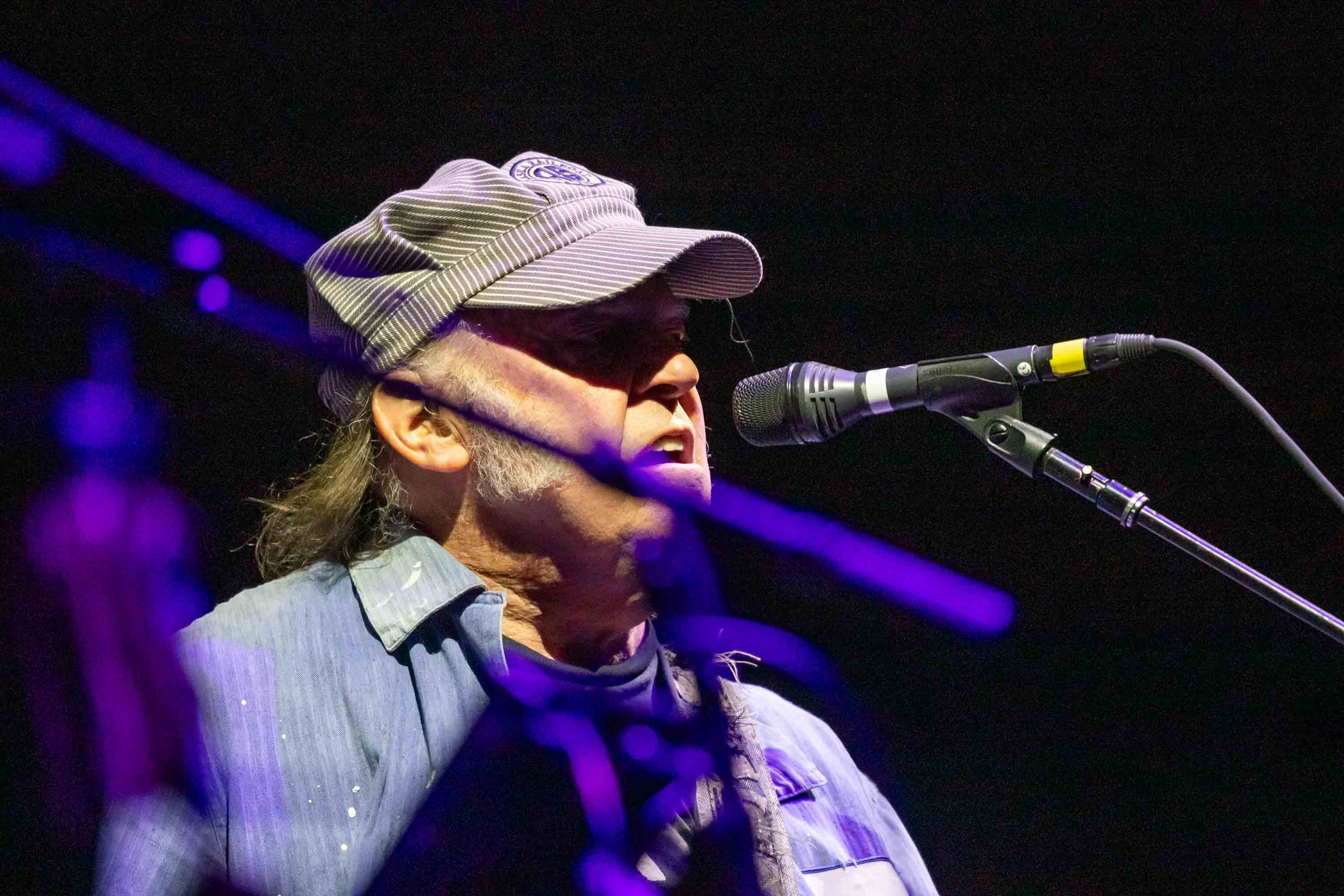 Neil Young concert in Franklin postponed due to inclement weather