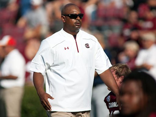 Former South Carolina DC Lorenzo Ward joins Clemson football