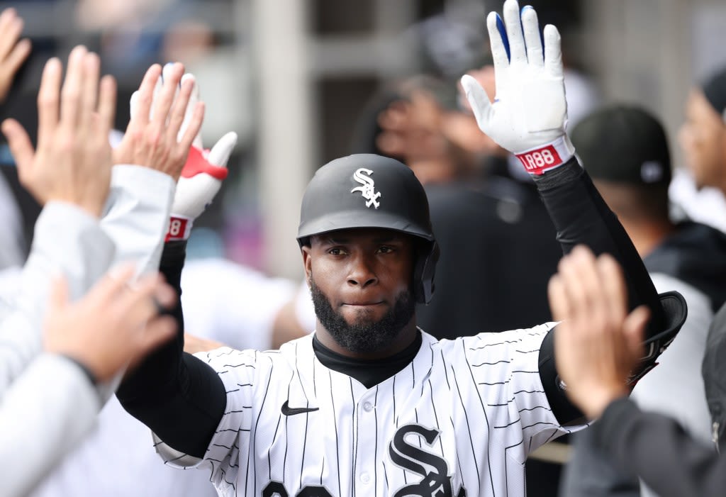 Will Luis Robert Jr. return to the White Sox from his rehab assignment in time for the Cubs series?