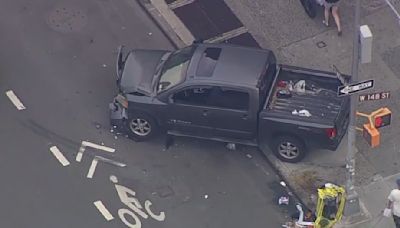 2 men hit by truck in Manhattan: NYPD