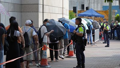 47人案求情．第六日｜譚得志、胡志偉、施德來求情 堅持探監、旁聽的義工：等佢知道仲有人關心你