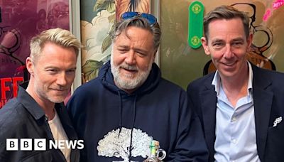 Russell Crowe and Ronan Keating bring star power to Muff