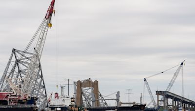 Nuevo canal permite paso de barco tras derrumbe de puente en Baltimore