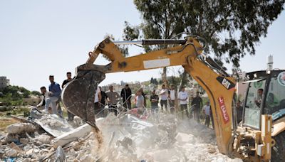 Israeli forces kill Hamas gunmen in overnight raid near West Bank's Tulkarm