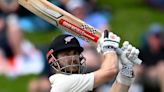 Kane Williamson holds England up as New Zealand rally in Wellington