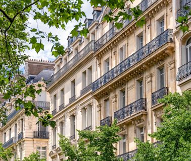 Pascal Praud : découvrez son appartement grand luxe dans le 7ème à Paris à deux pas du Quai Branly où il habite… seul