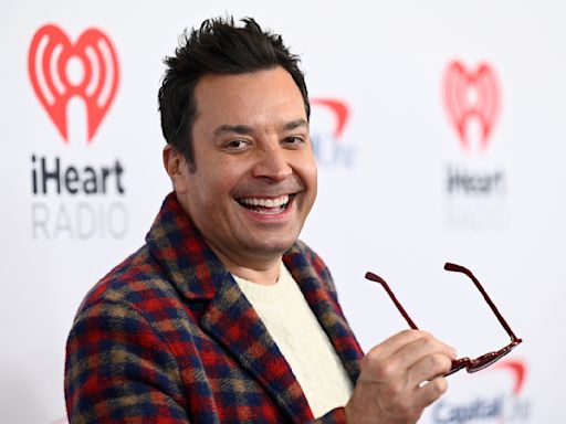 Tonight Show host Jimmy Fallon visits Bar Harbor lobster pound