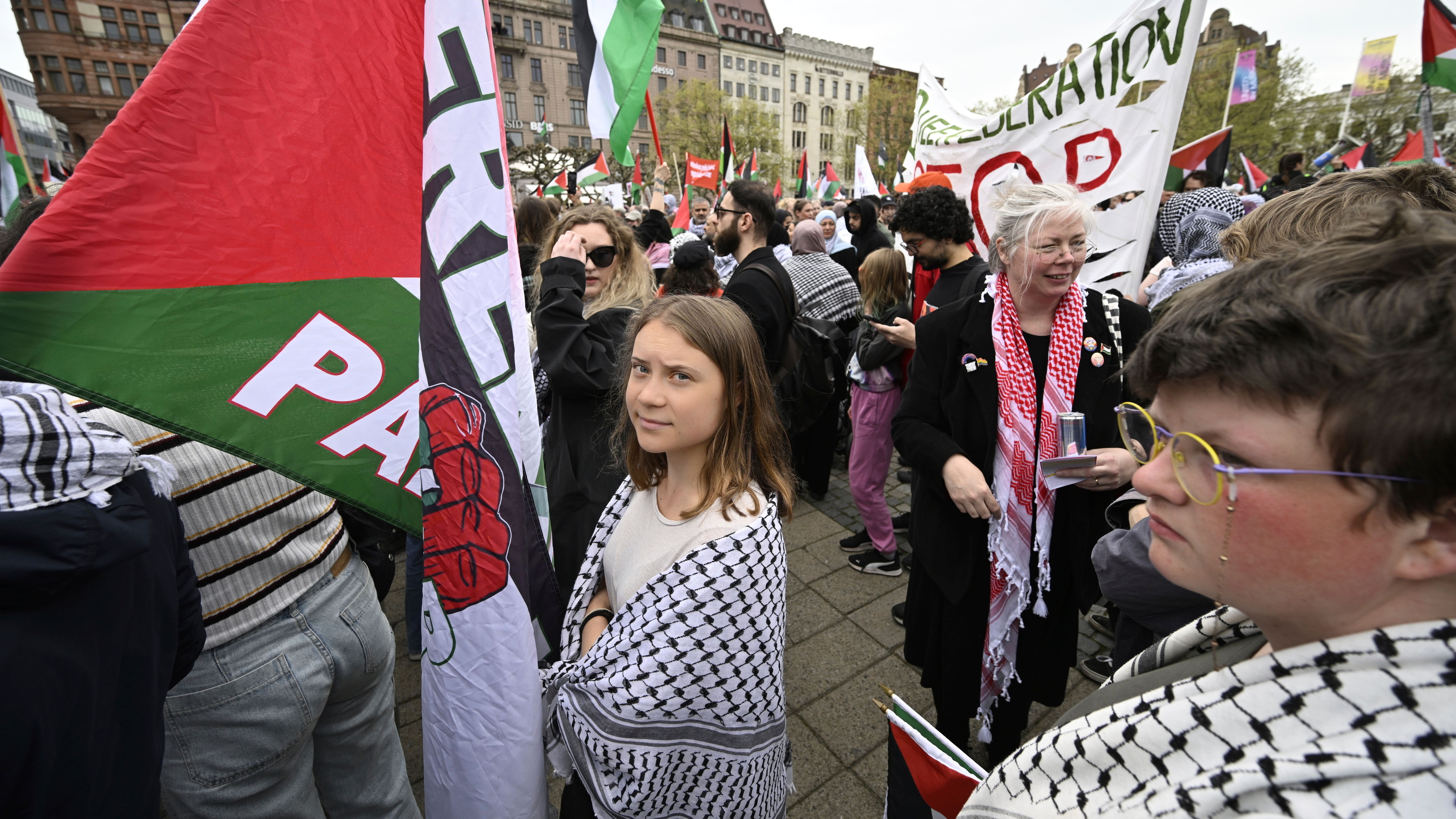 Greta Thunberg joins pro-Palestine protests in Malmo