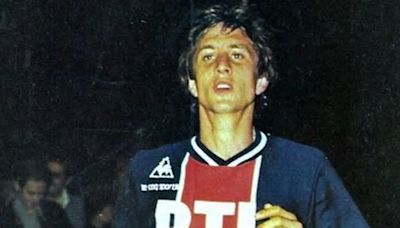 Cuando Johan Cruyff vistió la camiseta del PSG... siendo del Barça