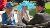 Charming moment Wills and the Queen share carriage to Ascot