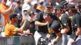 Dylan Dreiling's clutch homer for Tennessee baseball forces CWS final Game 3 vs Texas A&M