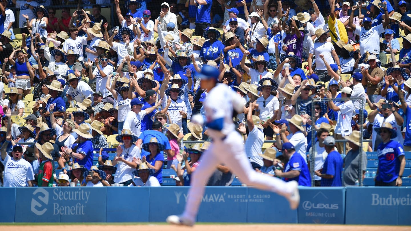 Fans at Dodger Stadium Tried a Yankees-Esque 'Roll Call,' and MLB Fans Had Thoughts