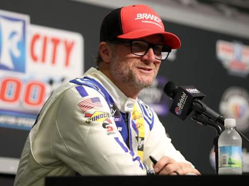 Dale Jr. and Denny Hamlin Among the Richest Drivers in the World