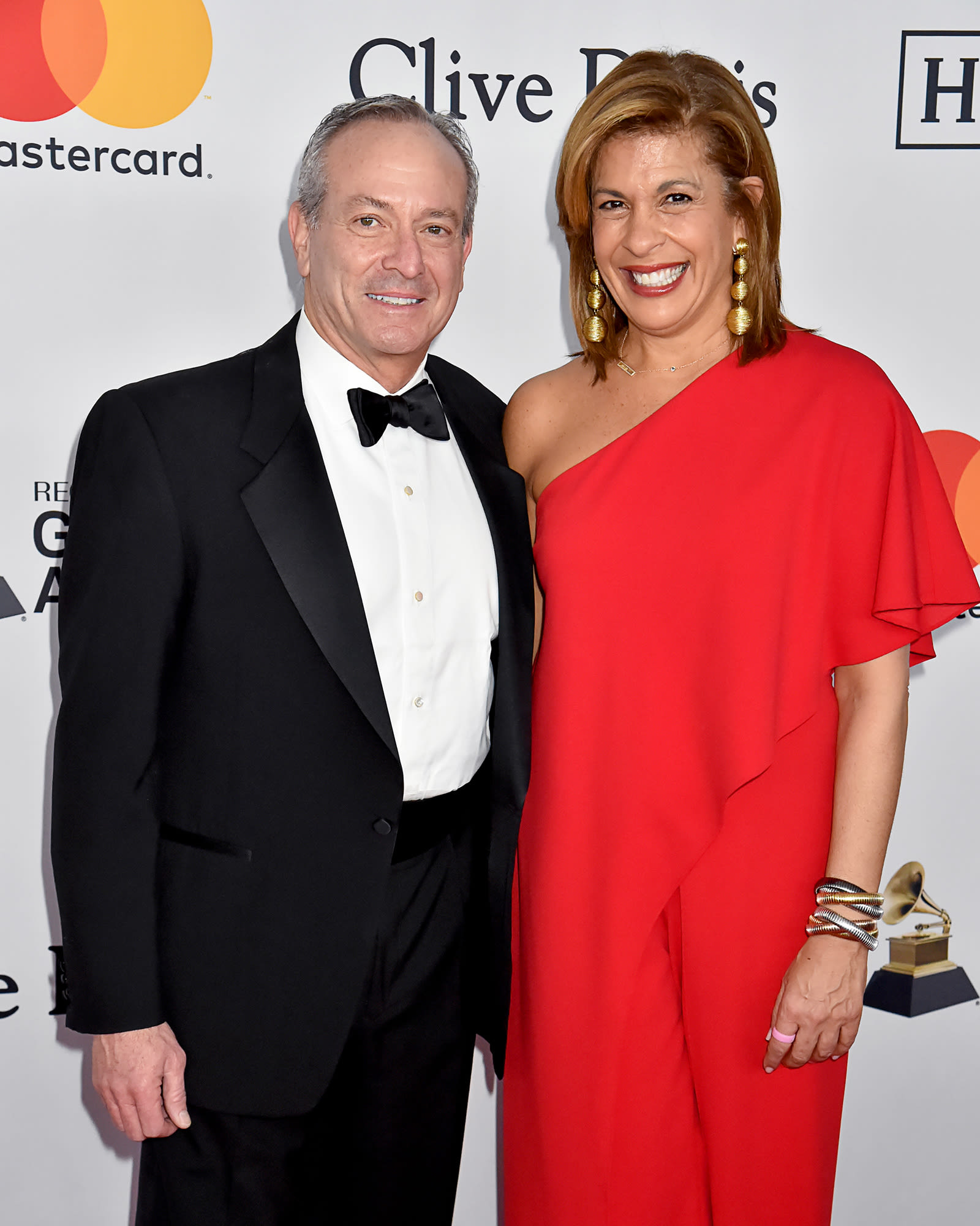 Hoda Kotb Wishes Ex-Fiance Joel Schiffman Happy Father’s Day With Pic of Him With Daughters