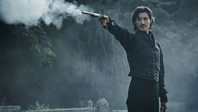 "Le Comte de Monte-Cristo": pourquoi le film avec Pierre Niney sort-il un vendredi?