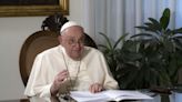 El papa Francisco reza "por las víctimas del atentado" en una misa de Filipinas