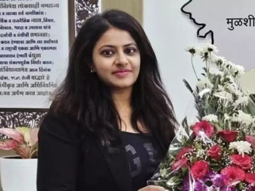 Breaking News | Pooja Khedkar 'Faked Identity': UPSC Lodges FIR Against Trainee IAS, Issues Show Cause Notice