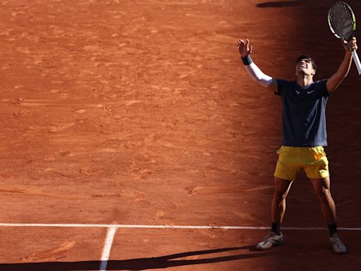 Alcaraz downs Sinner to reach French Open final