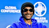 A Fan Gifted Snoop Dogg a Portrait of His Late Mother to Help the Rapper Grieve