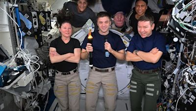 Olimpíadas no espaço? Astronautas da Nasa praticam esportes em homenagem aos Jogos; veja vídeo | GZH