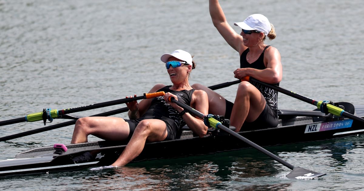 Paris 2024 rowing: Super mums Brooke Francis and Lucy Spoors of New Zealand win double sculls gold