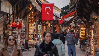 Turkish Central Bank Raises Inflation Outlook That Shapes Policy