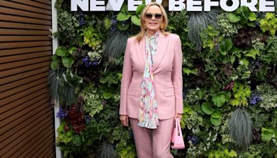 Kim Cattrall shows us how to style a pink suit this summer