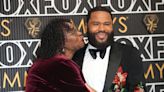 Emmy Awards host Anthony Anderson rocks his monologue alongside mom and Travis Barker