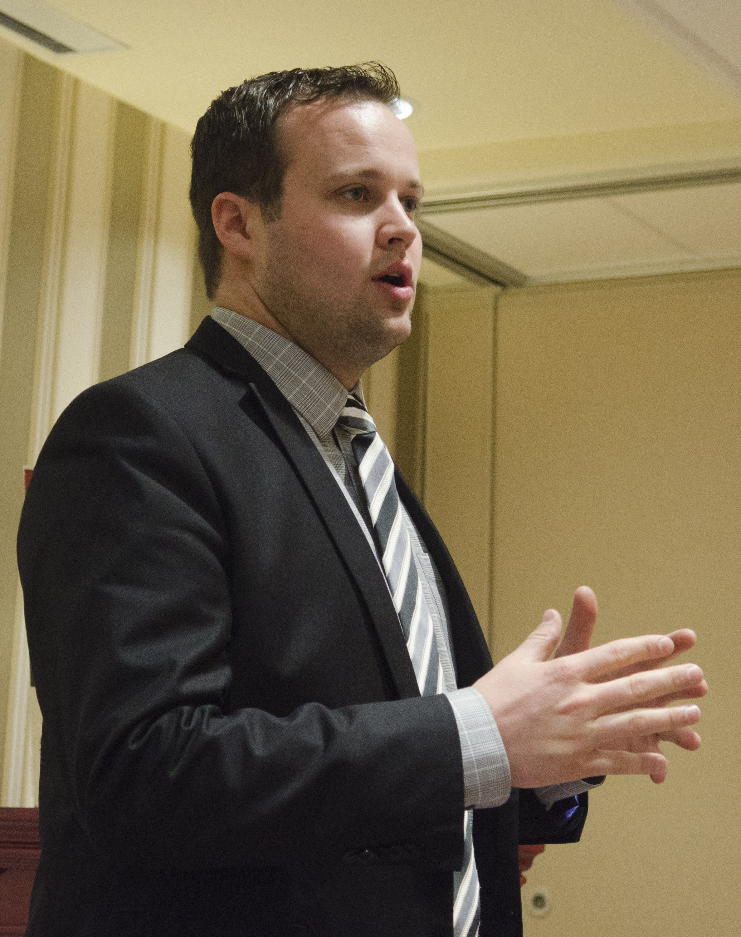 Josh Duggar Is Reportedly Signing ‘Autographs’ in Prison for Inmates’ Friends and Family