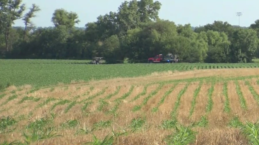 1 dead following a helicopter crash near Andale